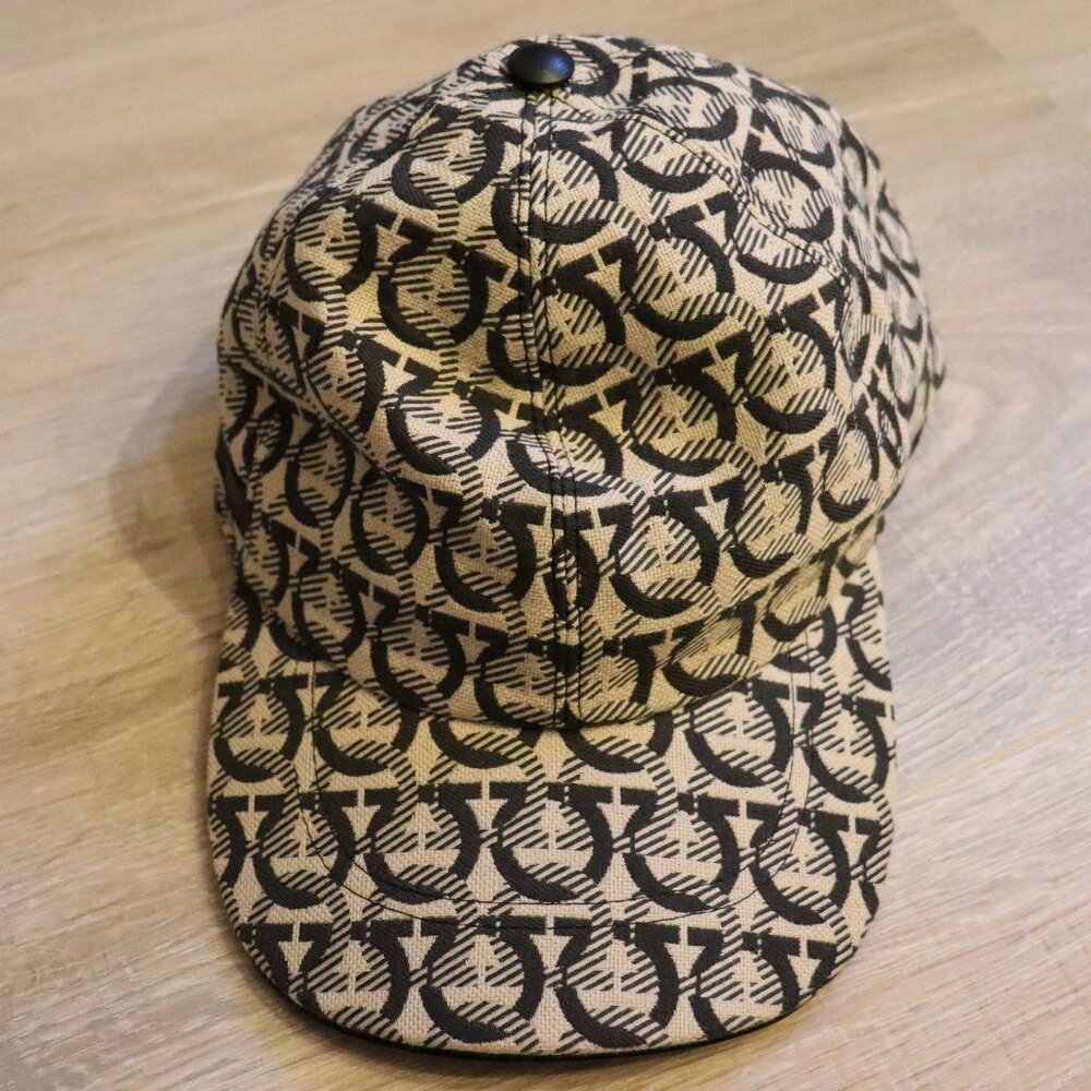 NWT Ferragamo Gancini Ball Cap